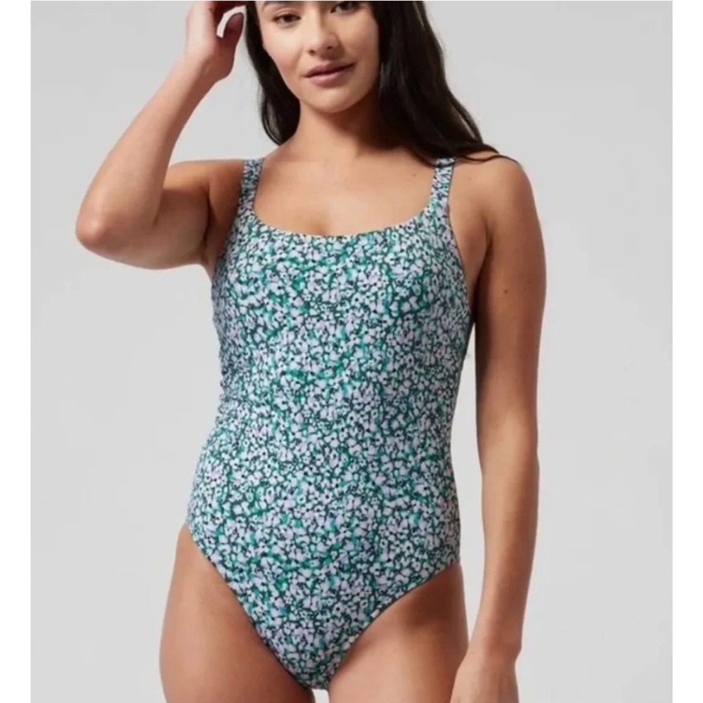 NWT‎ Athleta Hermosa One Piece Women L T Floral Medium Coverage Beach Pool Swim
